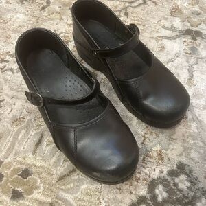 Dansko Black Leather Marcella Mary Janes 39